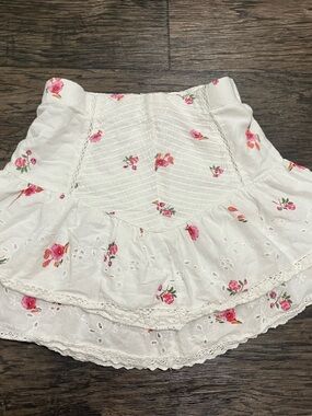 Zara White Mini Skirt with Pink Floral Eyelet Detail